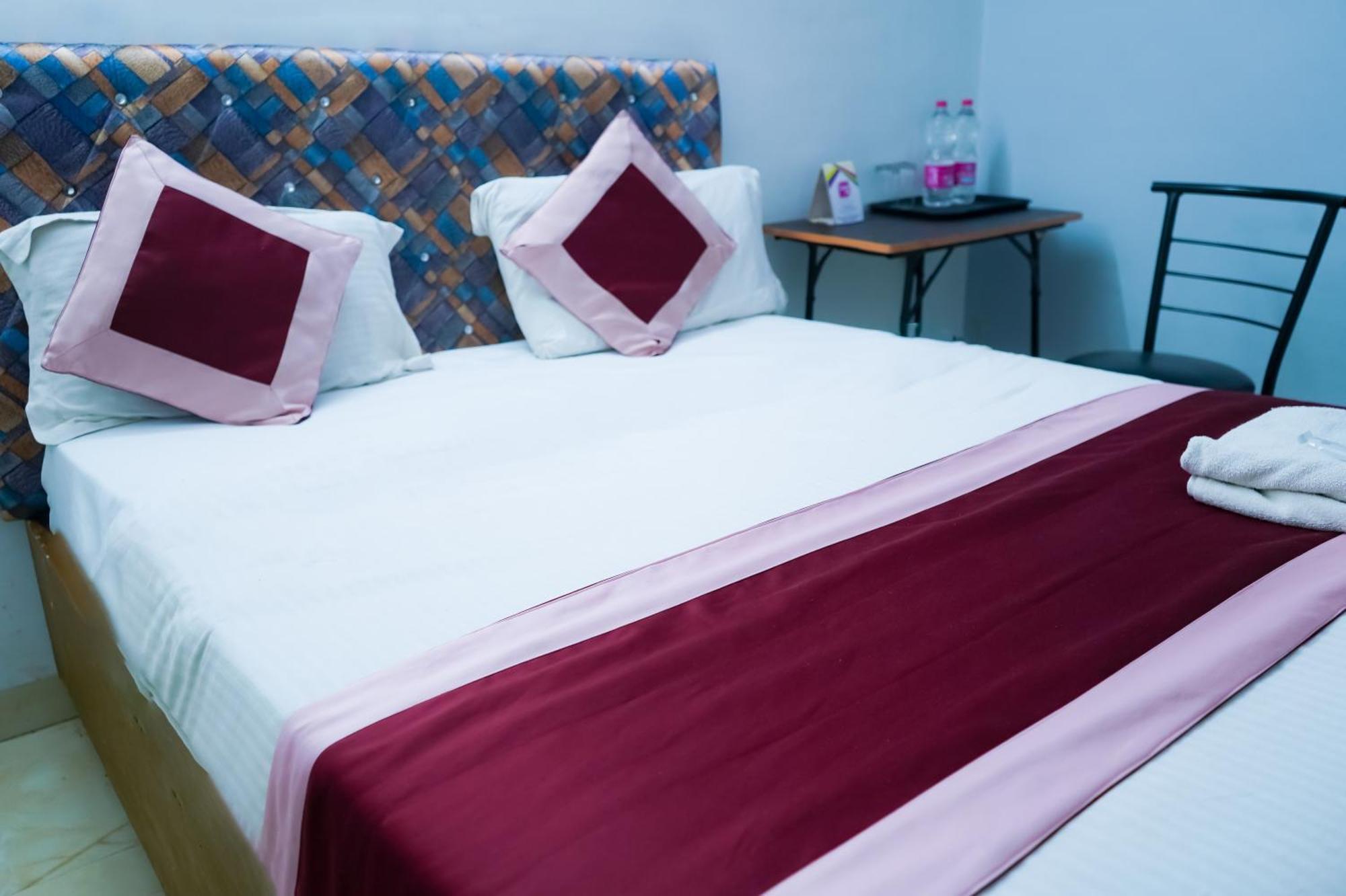 Niketan Inn - Near Chanakyapuri Embassy Area Hotel 3*