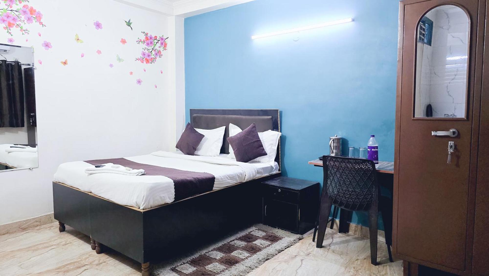 Niketan Inn - Near Chanakyapuri Embassy Area Hotel New Delhi