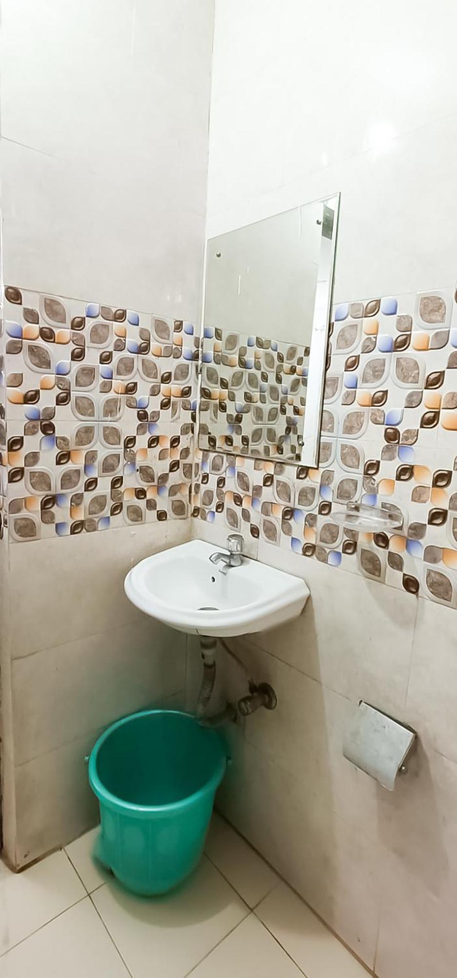 Niketan Inn - Near Chanakyapuri Embassy Area Hotel