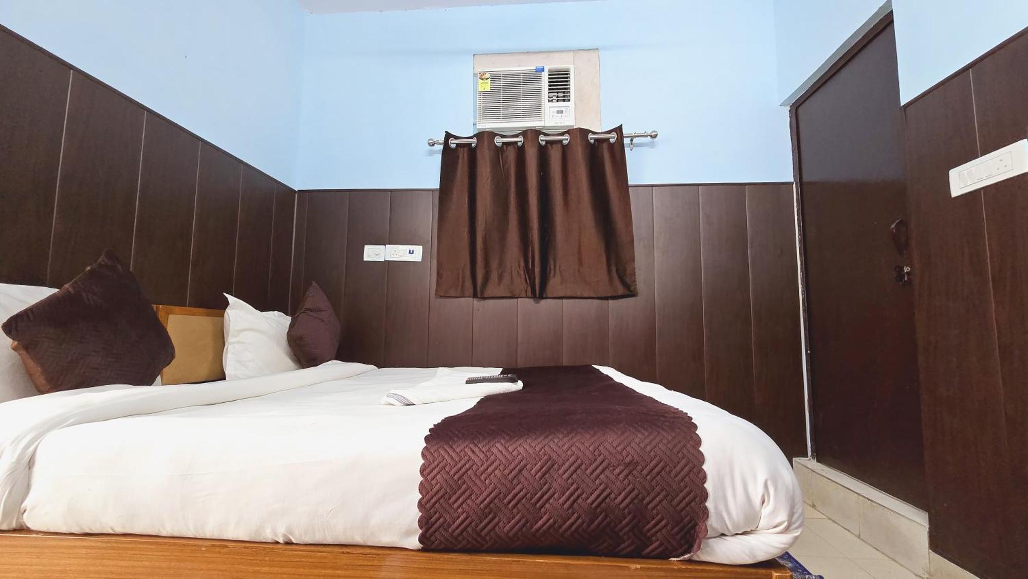Niketan Inn - Near Chanakyapuri Embassy Area